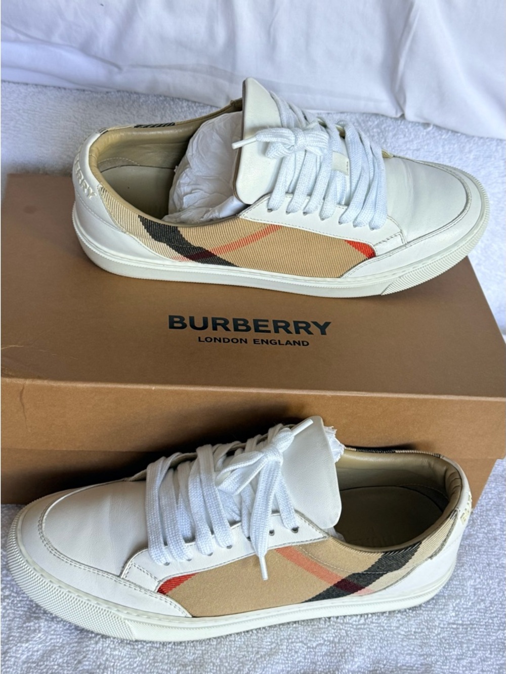 Burberry Beige Check & White Leather Low-Top Sneakers - Picture 2 of 8